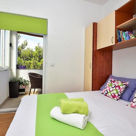 Apartment Borna Макарска Экстерьер фото